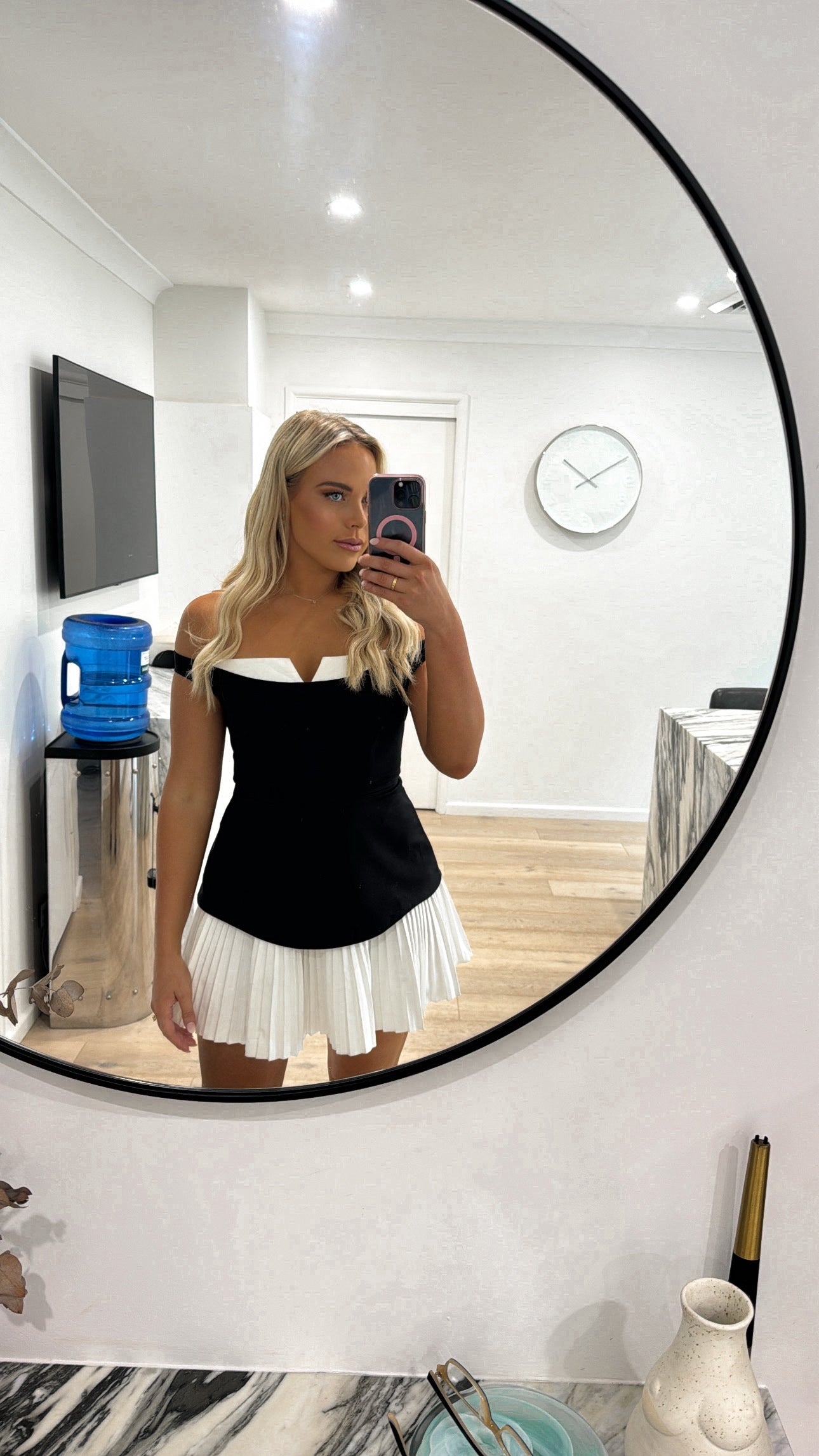ODD MUSE - Exclusive Muse Dress